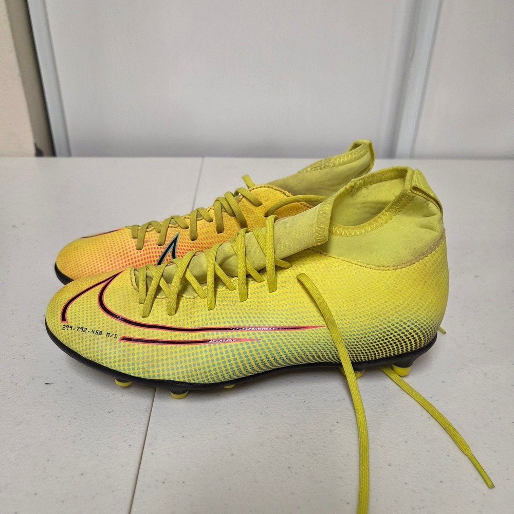 Nike Mercurial Superfly 7 Academy MDS MG Lemon Venom Soccer Cleats Size 6Y
